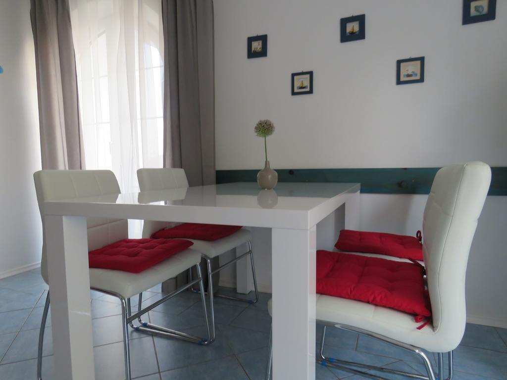 Apartments Villa Urbajs Vrsar Rum bild