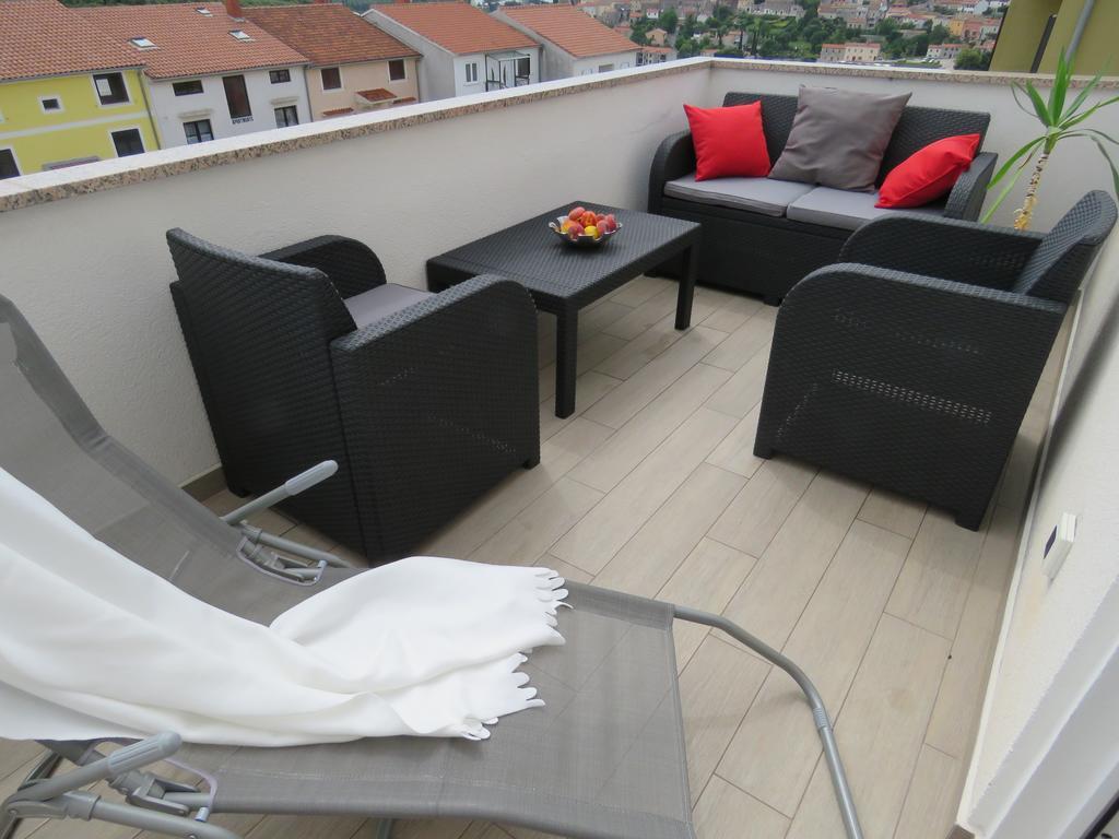 Apartments Villa Urbajs Vrsar Exteriör bild